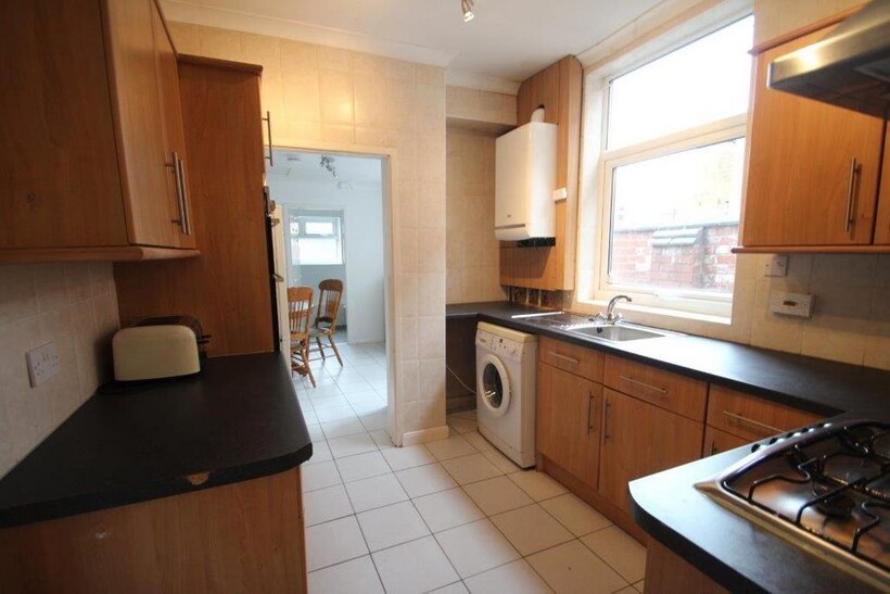 Thirlmere Street, Leicester 3 bed terraced house to rent - £347 pcm (£80 pw)