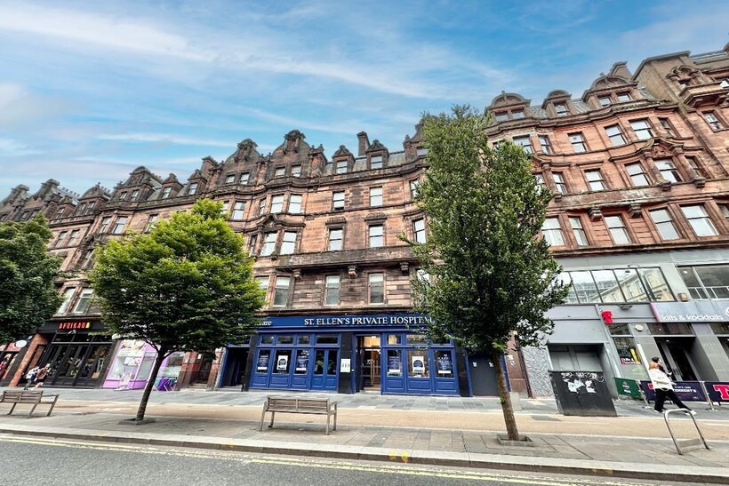 (ROOM 2) Sauchiehall Street, City... 6 bed flat to rent - £550 pcm (£127 pw)