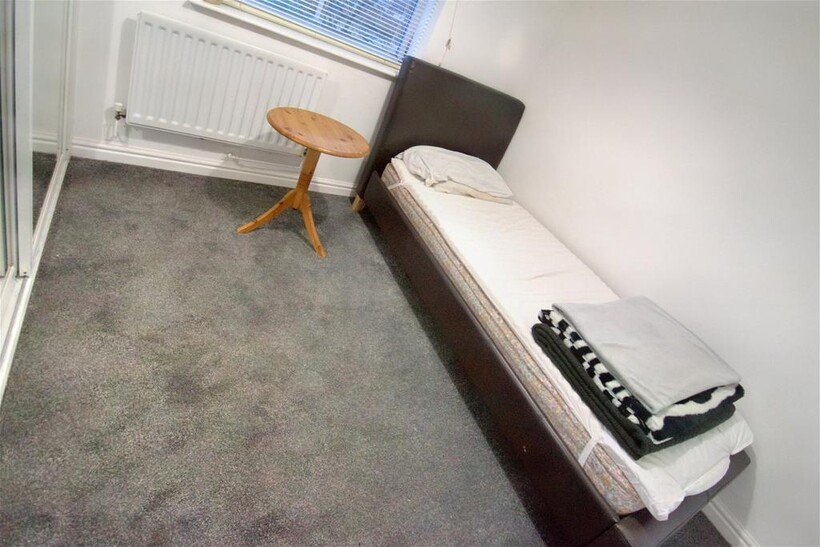 Sybils Way, Bedford MK45 1 bed in a house share to rent - £500 pcm (£115 pw)