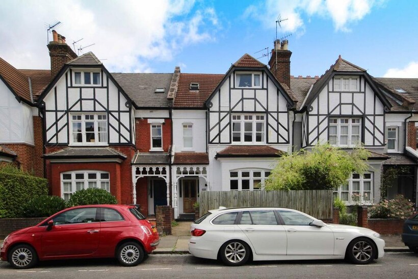 Berkeley Road, London N8 1 bed flat to rent - £1,600 pcm (£369 pw)