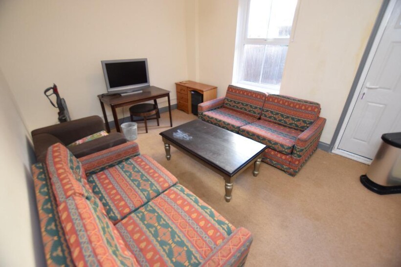 Talbot Road, Northampton NN1 1 bed terraced house to rent - £489 pcm (£113 pw)