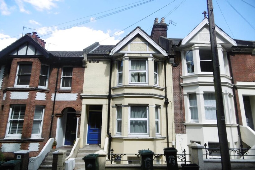 Millers Road, Brighton BN1 1 bed flat to rent - £1,100 pcm (£254 pw)