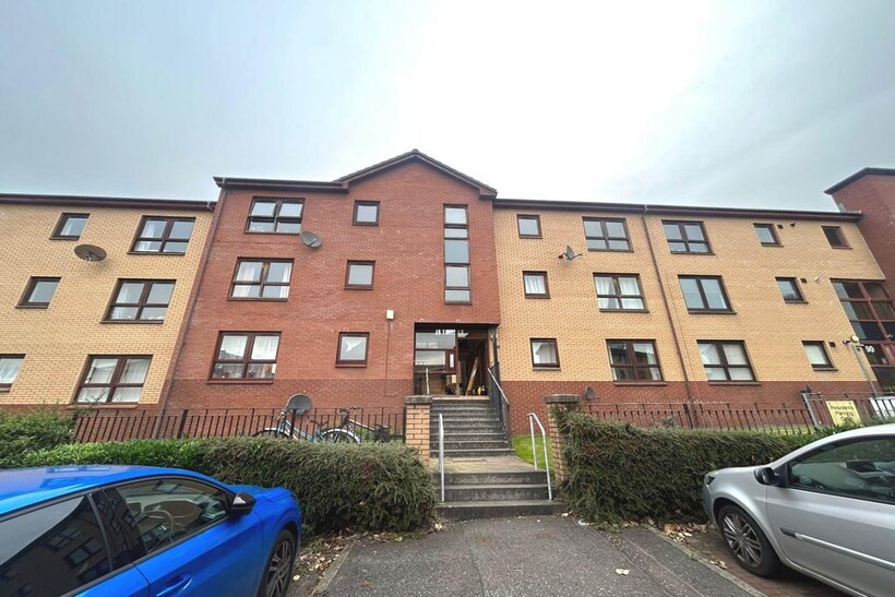 Grovepark Street, Glasgow 2 bed flat to rent - £1,000 pcm (£231 pw)