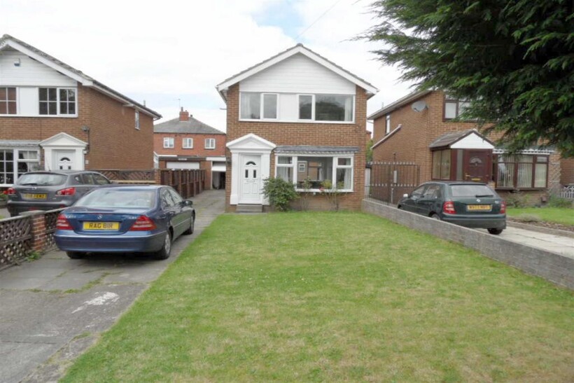 Greenhill Chase, Wortley, Leeds 3 bed detached house to rent - £1,000 pcm (£231 pw)