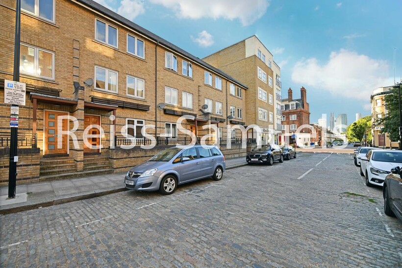 Ferry Street, London E14 5 bed terraced house to rent - £4,983 pcm (£1,150 pw)