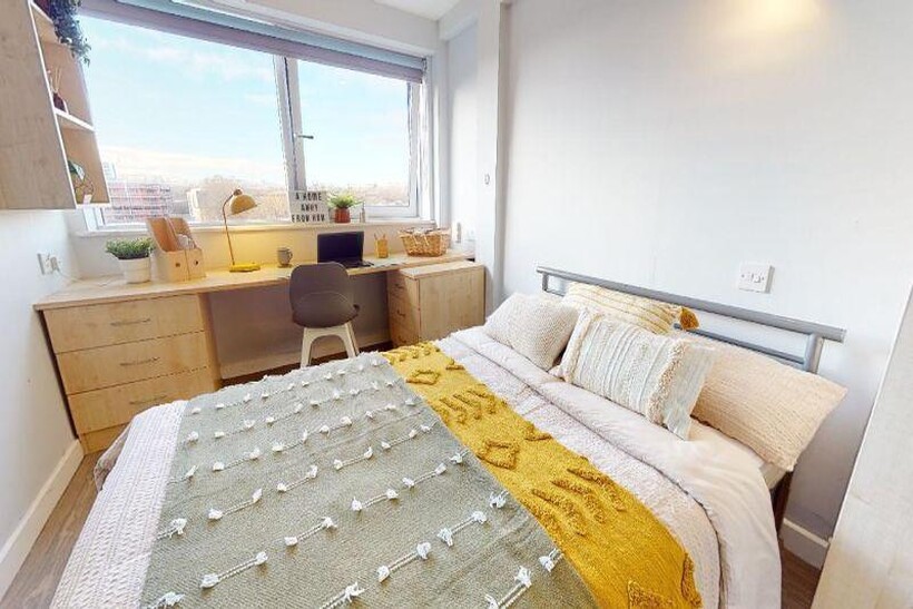 Bronze En Suite Plus at Fenton House... 1 bed in a flat share to rent - £529 pcm (£122 pw)