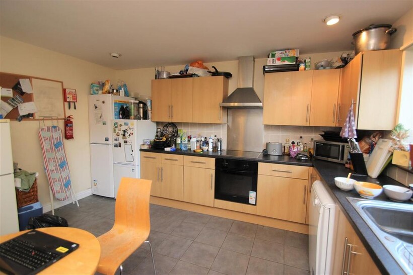 Dene Road, Headington, Oxford... 1 bed in a house share to rent - £590 pcm (£136 pw)