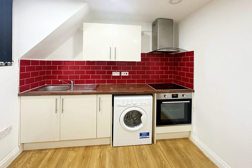 Westcotes Drive, Off Narborough Road, Leicester LE3 1 bed flat to rent - £795 pcm (£183 pw)