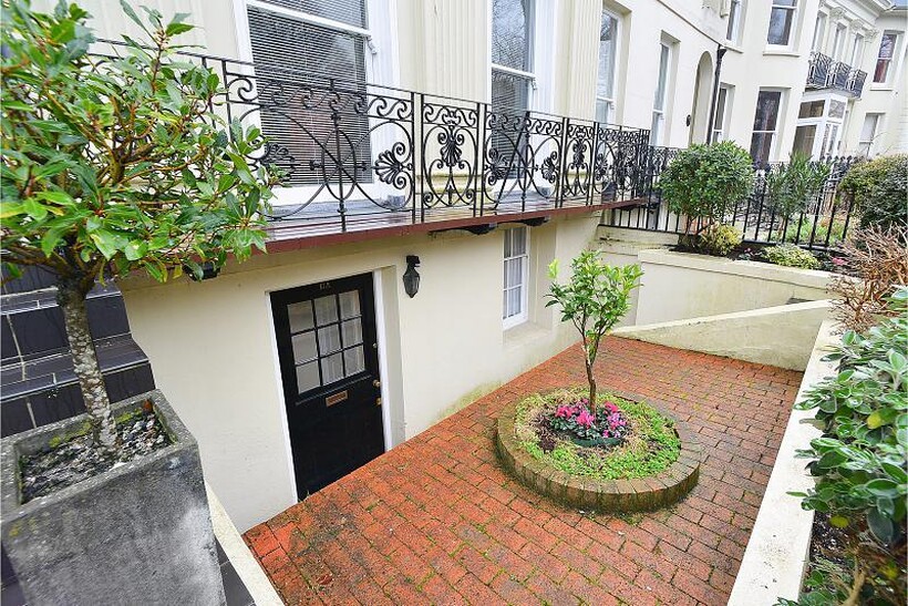 Hanover Crescent, Brighton 1 bed property to rent - £1,000 pcm (£231 pw)