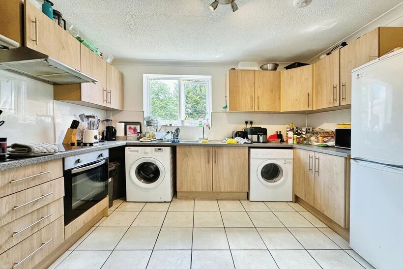 Motum Road 6 bed house share to rent - £375 pcm (£87 pw)