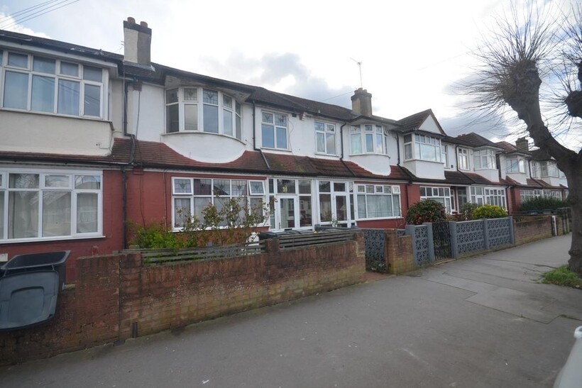 Stanford Road, Norbury, London, SW16 2 bed flat to rent - £1,500 pcm (£346 pw)
