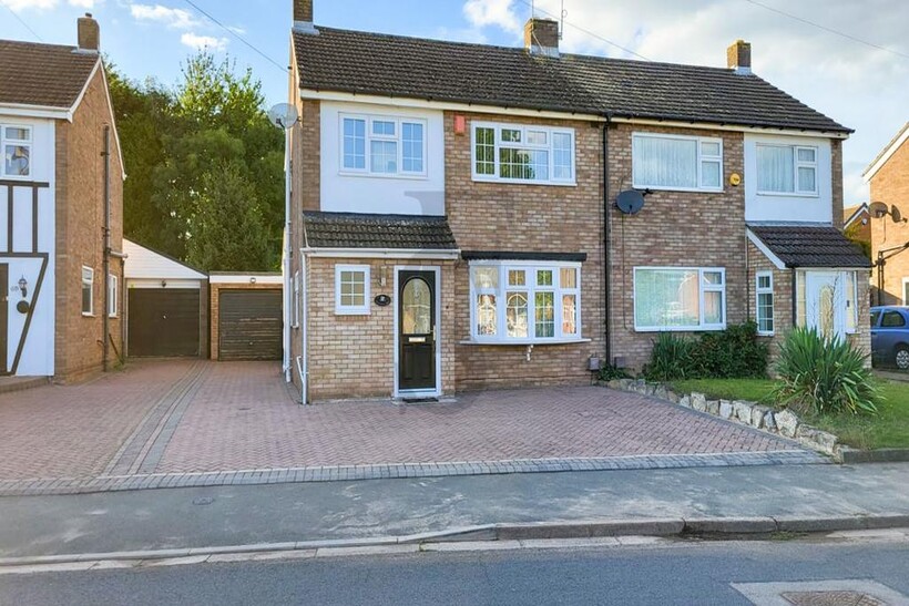 Exminster Road, Coventry 3 bed semi-detached house to rent - £1,550 pcm (£358 pw)