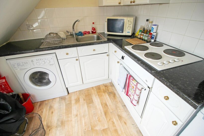 Kenton Road, Harrow, HA3 1 bed apartment to rent - £1,000 pcm (£231 pw)