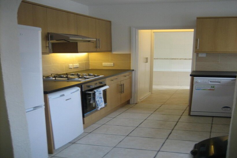 Bristol BS7 6 bed house share to rent - £510 pcm (£118 pw)