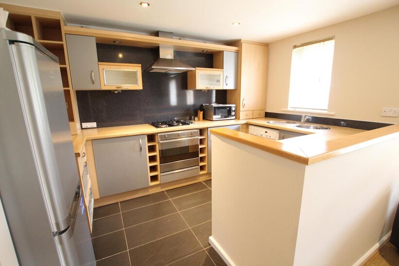 Ellerman Road, Liverpool L3 2 bed flat to rent - £1,000 pcm (£231 pw)