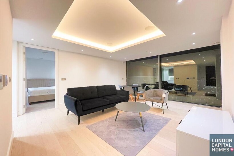 Carrara Tower 1 Bollinder Place LONDON EC1V 2 bed apartment to rent - £4,000 pcm (£923 pw)
