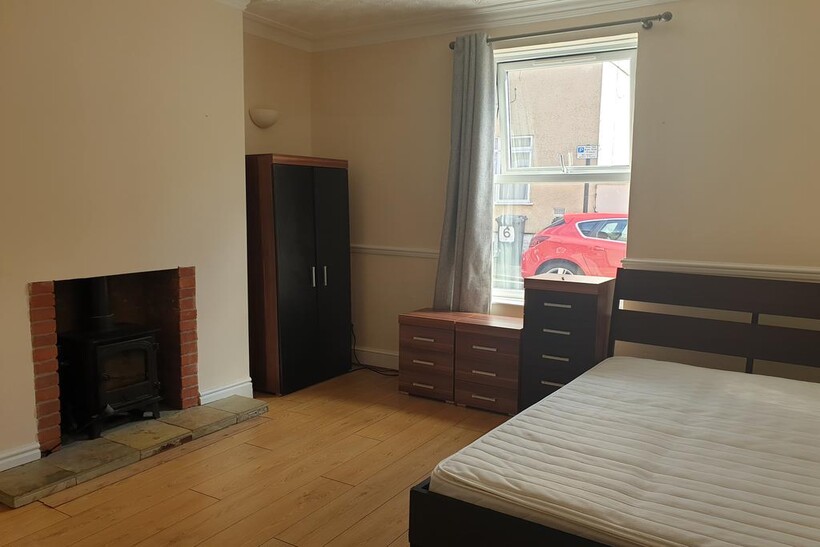 Room 1, John Street, Lincoln 1 bed terraced house to rent - £350 pcm (£81 pw)