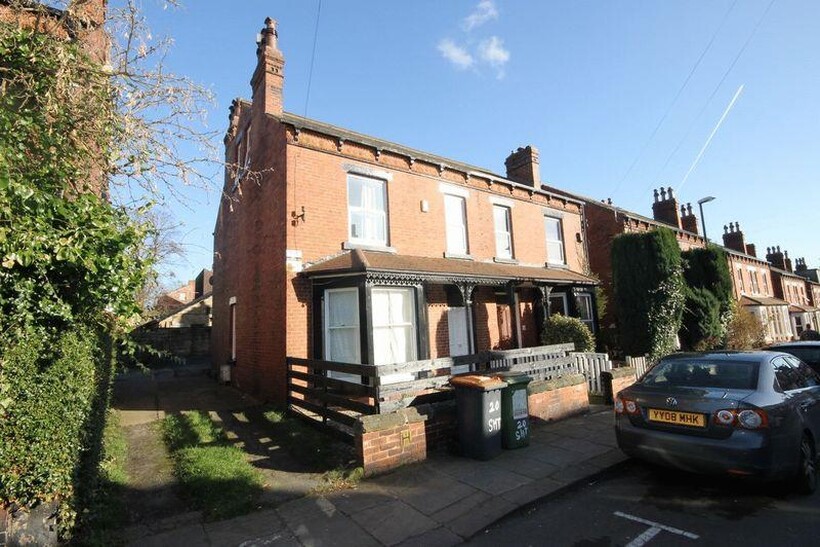 St. Michaels Terrace, Leeds LS6 1 bed in a house share to rent - £516 pcm (£119 pw)