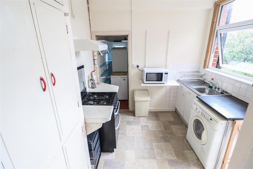 David Road, Coventry CV1 1 bed in a house share to rent - £400 pcm (£92 pw)