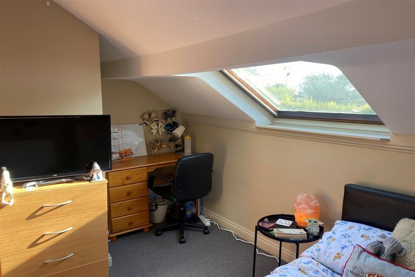 Springvale Road, Sheffield, S10 1LG 3 bed end of terrace house to rent - £355 pcm (£82 pw)