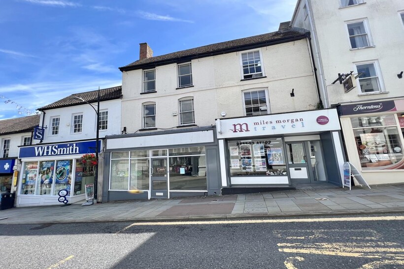 High Street, Chepstow NP16 Retail property (high street) to rent - £1,000 pcm (£231 pw)