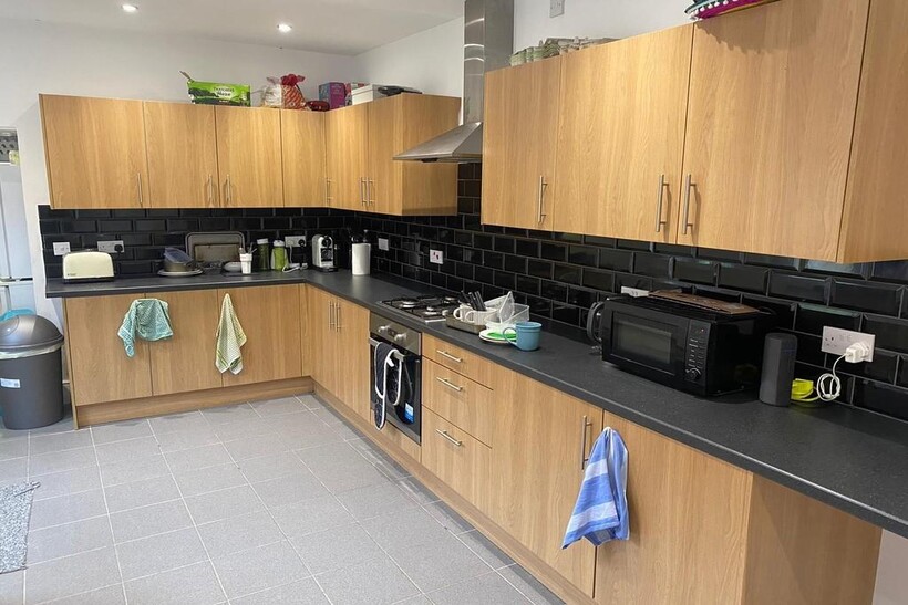 Holyrood Avenue, Southampton House share to rent - £509 pcm (£117 pw)