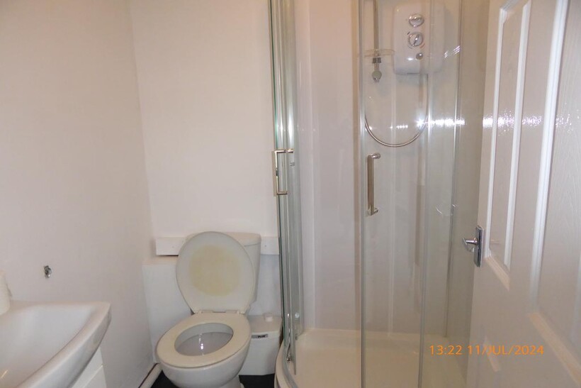 Bathroom with Electric Shower