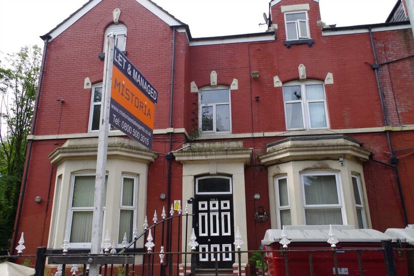 Castle Street, Bolton 1 bed in a house share to rent - £598 pcm (£138 pw)