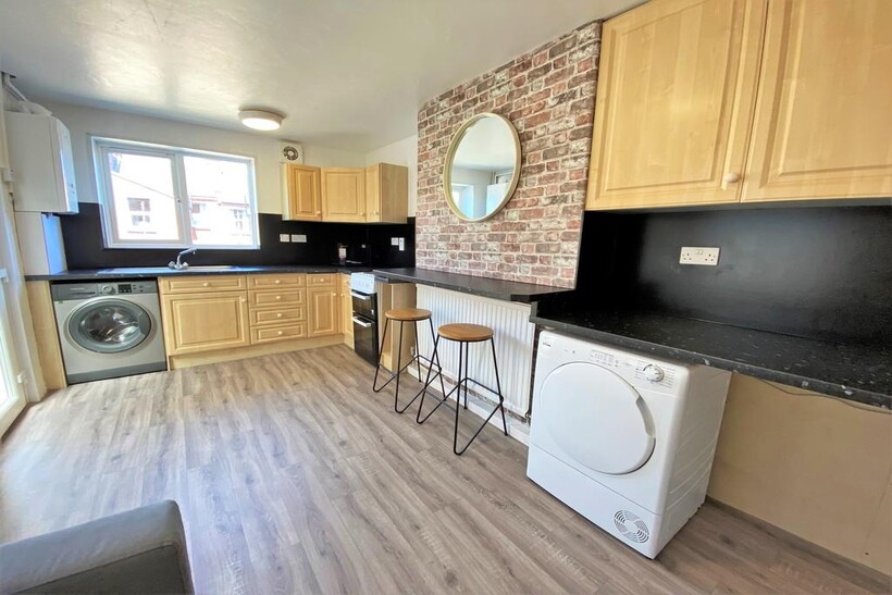 Park Road, Exeter EX1 1 bed terraced house to rent - £525 pcm (£121 pw)