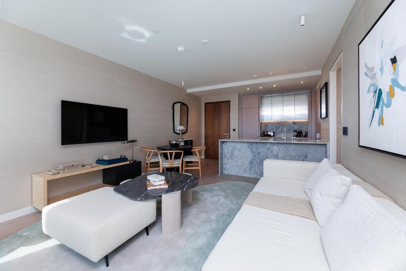 The Residences At Mandarin Oriental, 22 Hanover Square, London, W1S 2 bed apartment to rent - £17,268 pcm (£3,985 pw)