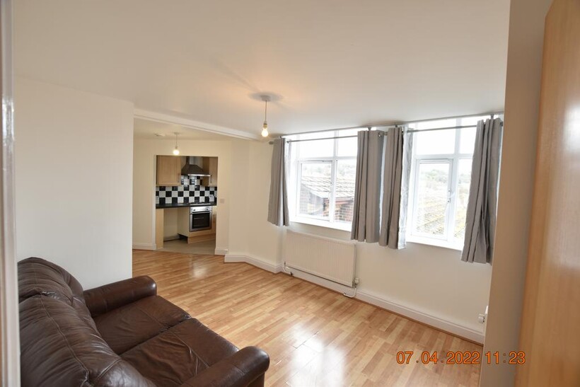 Guildford Street, Luton LU1 1 bed flat to rent - £1,075 pcm (£248 pw)