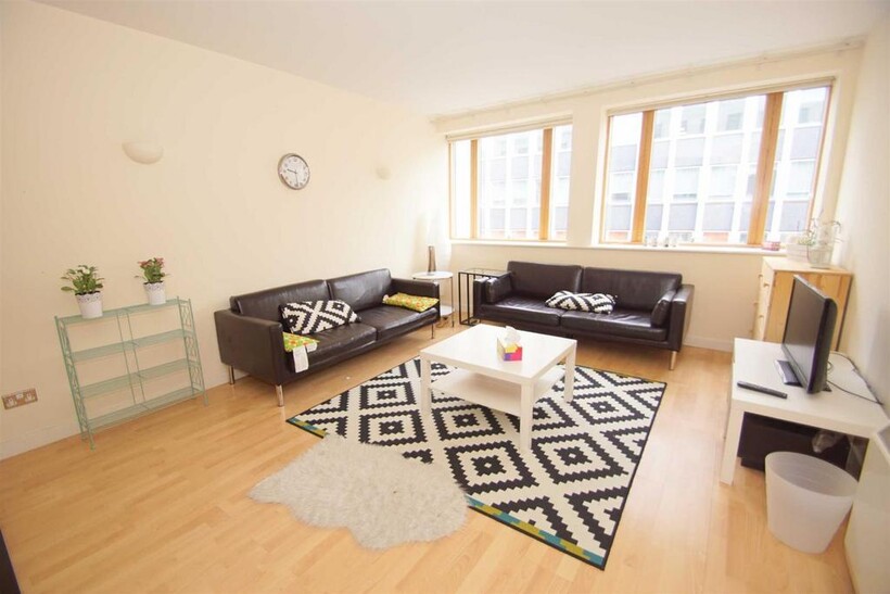 15 South Parade, Leeds 2 bed apartment to rent - £1,300 pcm (£300 pw)