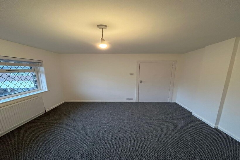 Carrfield Avenue, Salford M38 2 bed terraced house to rent - £850 pcm (£196 pw)