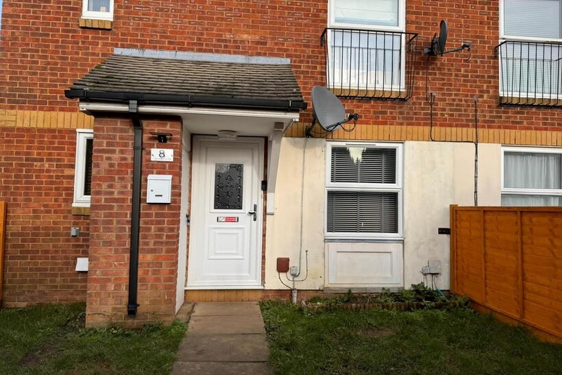 Witley Green, Luton LU2 1 bed flat to rent - £1,050 pcm (£242 pw)