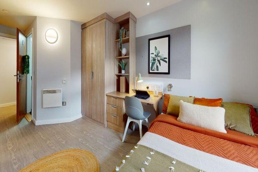 Copper En Suite at Steel, 19 Pitt... 1 bed in a flat share to rent - £537 pcm (£124 pw)