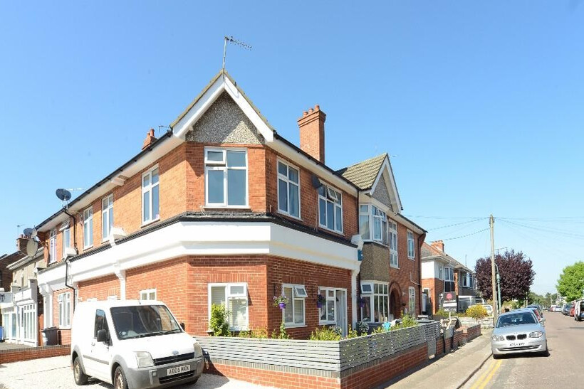 Curzon Road, Bournemouth, BH1 3 bed house share to rent - £600 pcm (£138 pw)