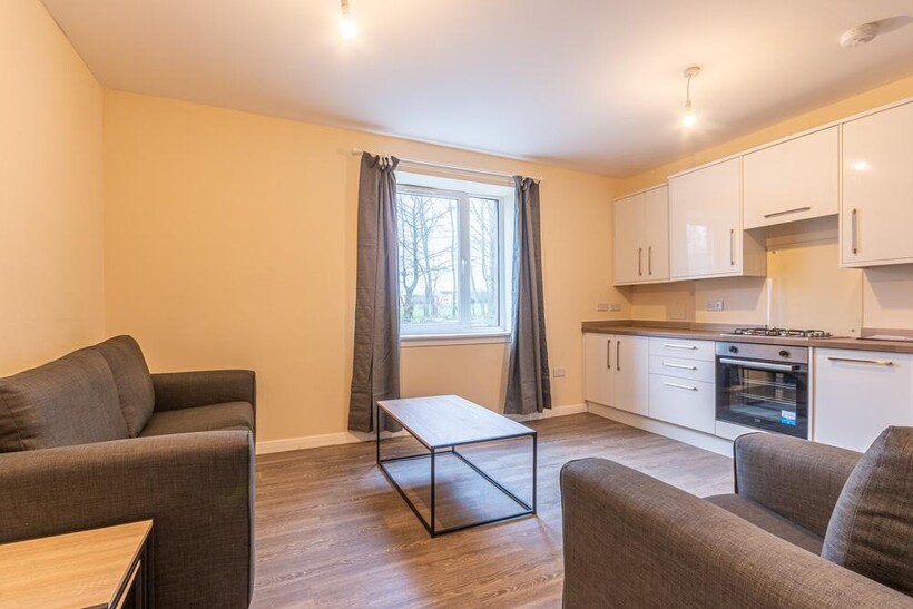 0897L – West Pilton Gardens, Edinburgh, EH4 4DT 1 bed flat to rent - £595 pcm (£137 pw)