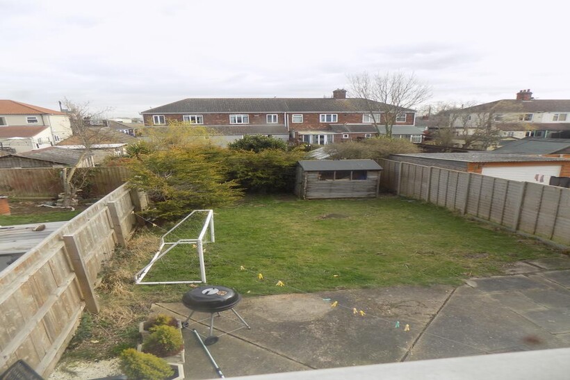 Ferndown Drive, Immingham DN40 1 bed semi-detached house to rent - £500 pcm (£115 pw)