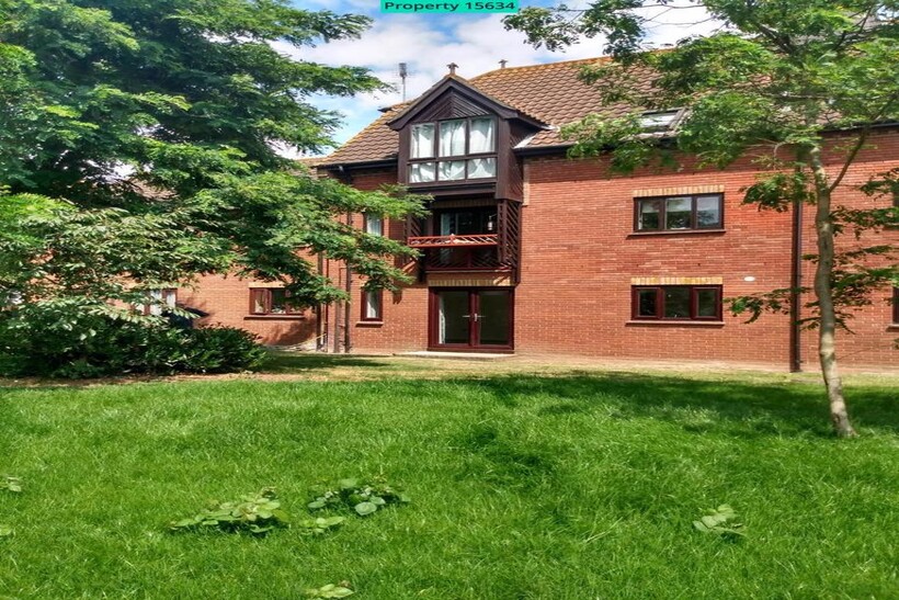 FAWKNER CLOSE, CHELMSFORD, CM2 6UP 1 bed flat to rent - £1,000 pcm (£231 pw)