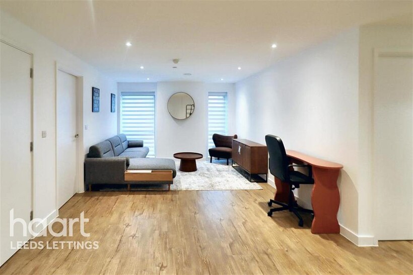 Phoenix 2 bed flat to rent - £1,000 pcm (£231 pw)