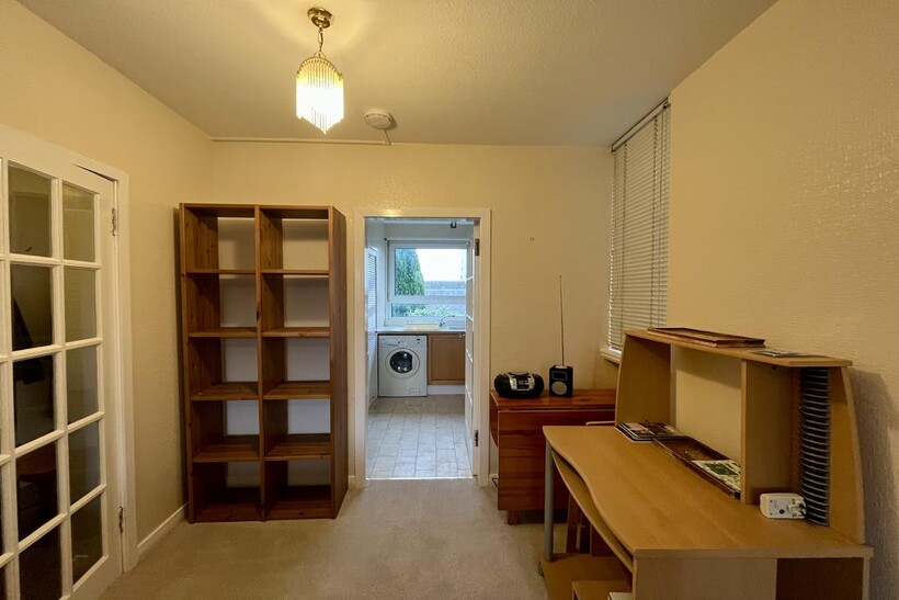 Canongate, Edinburgh EH8 1 bed flat to rent - £725 pcm (£167 pw)