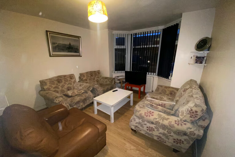 Bell Green Road, Coventry CV6 1 bed in a house share to rent - £400 pcm (£92 pw)