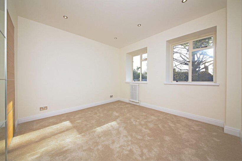Caroline House, Bayswater Road, London W2 2 bed flat to rent - £3,000 pcm (£692 pw)