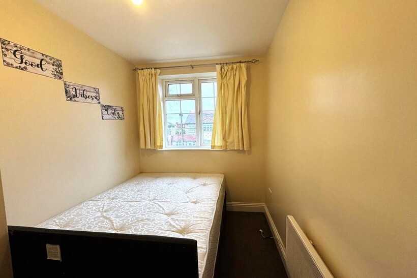 Norwood Drive, Harrow HA2 1 bed flat to rent - £1,000 pcm (£231 pw)