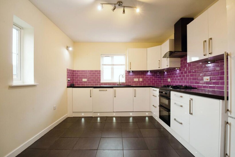 Ffordd Ty Unnos, Cardiff 2 bed apartment to rent - £1,050 pcm (£242 pw)