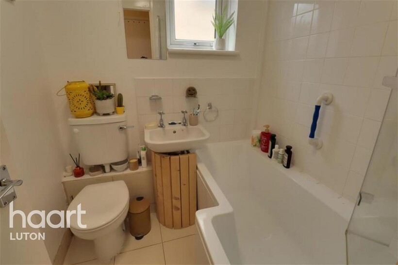 Villa Road, Luton 1 bed flat to rent - £1,000 pcm (£231 pw)