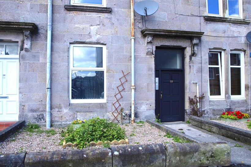 Bonhill Road, Dumbarton G82 1 bed flat to rent - £425 pcm (£98 pw)