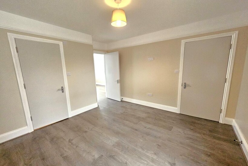 Olive Road, London NW2 1 bed in a flat share to rent - £1,000 pcm (£231 pw)