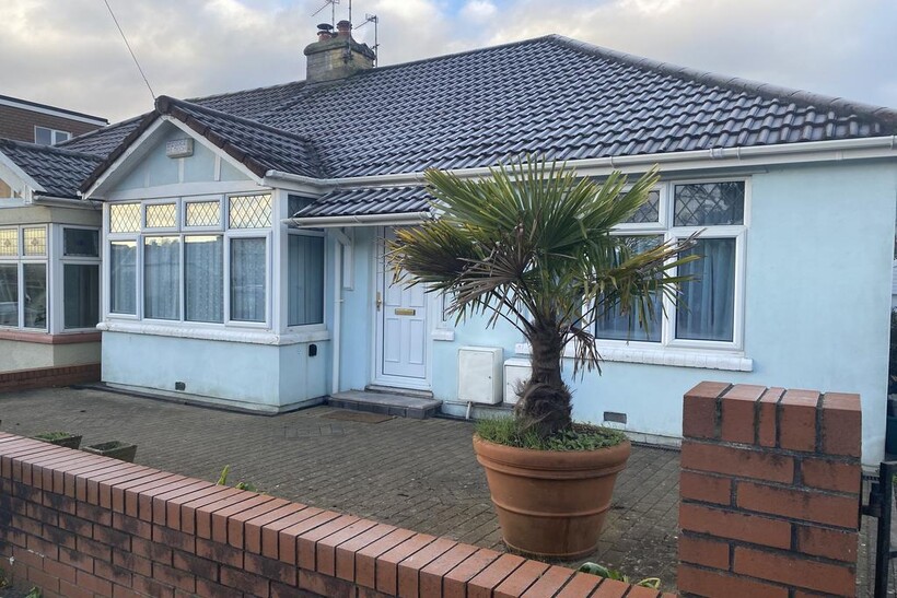 Springfield Grove, Bristol BS6 2 bed semi-detached bungalow to rent - £1,500 pcm (£346 pw)