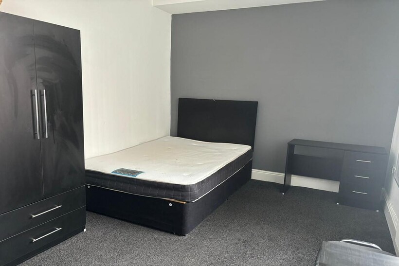 Suffolk Street, Salford 1 bed in a house share to rent - £585 pcm (£135 pw)